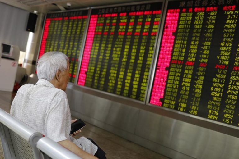 Bolsa de Xangai encerra a subir 0,52%