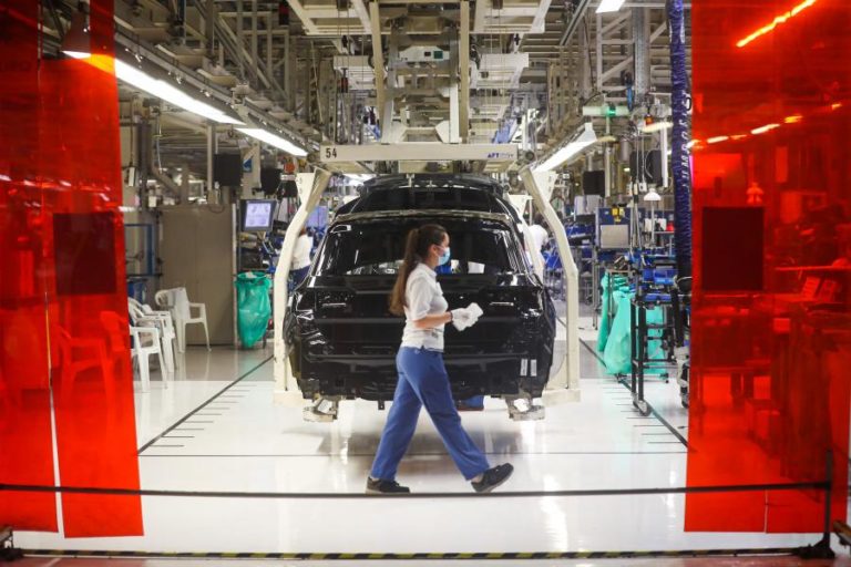 Produção de automóveis no país aumenta 70,9% em março
