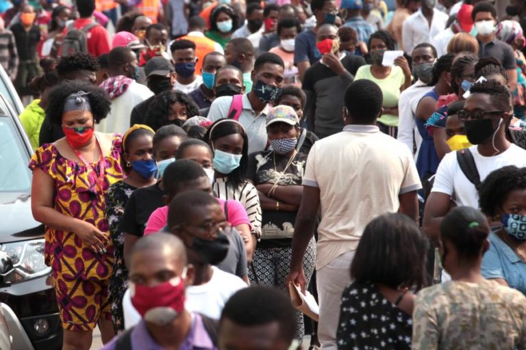 Covid-19: UE apoiou países parceiros com 26 mil ME para combate à pandemia num ano