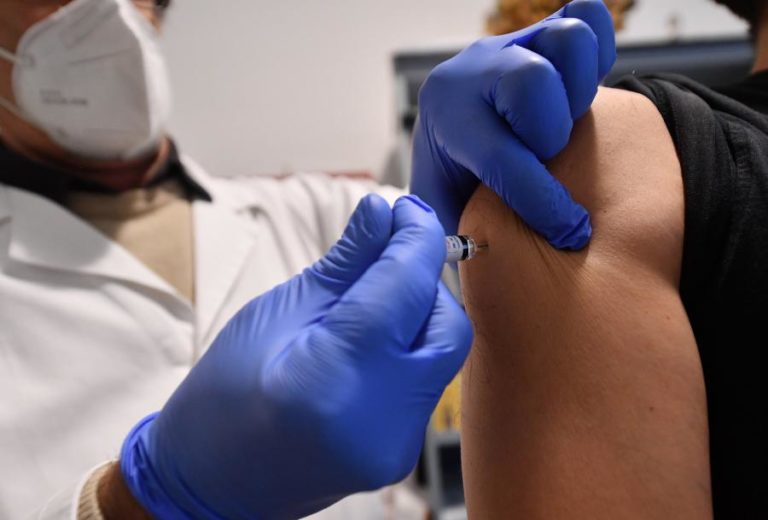 Brasil lança campanha de vacinação contra a gripe
