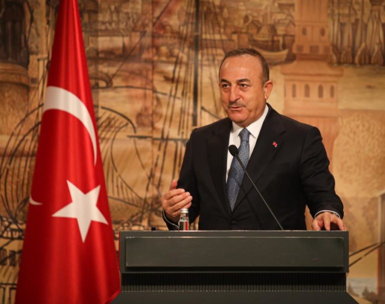 Turquia “não tem nenhuma lição a receber de ninguém sobre a sua história” – ministro