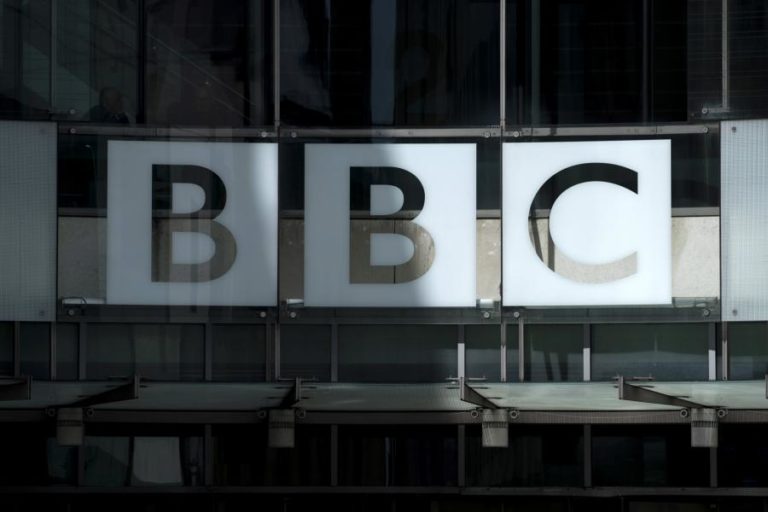 BBC recebe número recorde de queixas por cobertura da morte do Príncipe Filipe