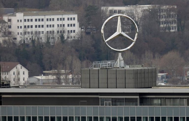 Lucro da Daimler aumenta 45 vezes no 1.º trimestre para 4.290 ME