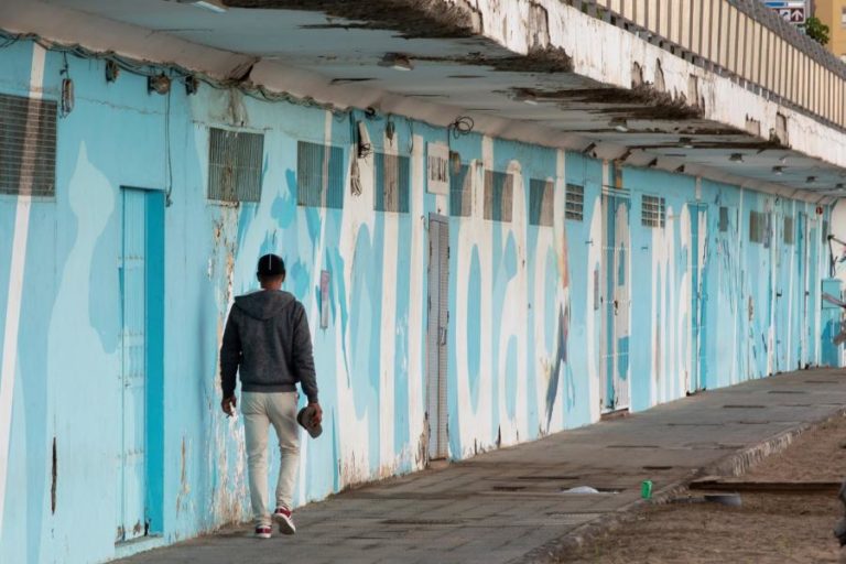 Covid-19: ACNUR pede que sejam garantidas vacinas para os refugiados