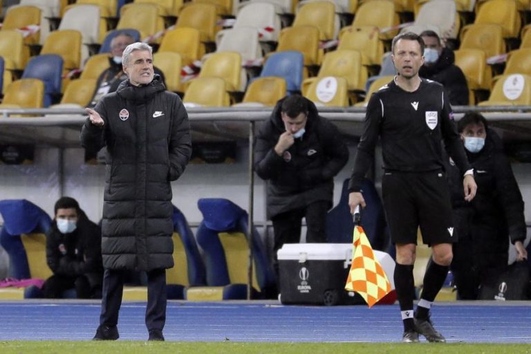 Shakhtar Donetsk, de Luís Castro, vence e mantém-se na perseguição ao líder