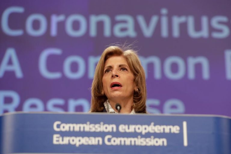 UE/Presidência: Vacina da AstraZeneca é “parte importante” da campanha europeia