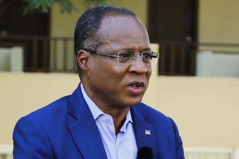 Covid-19: Cabo Verde reforça fiscalização ao uso de máscara e descarta estado de emergência