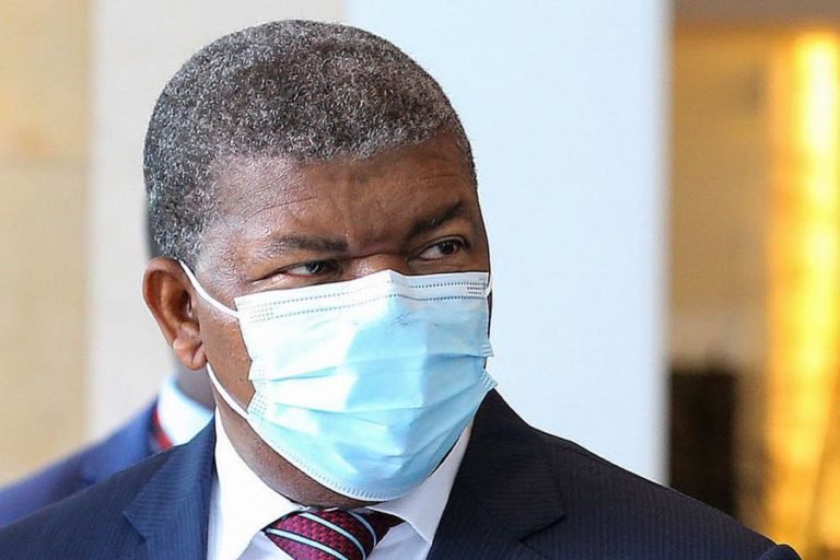 Presidente angolano nomeia 12 procuradores-gerais adjuntos da República