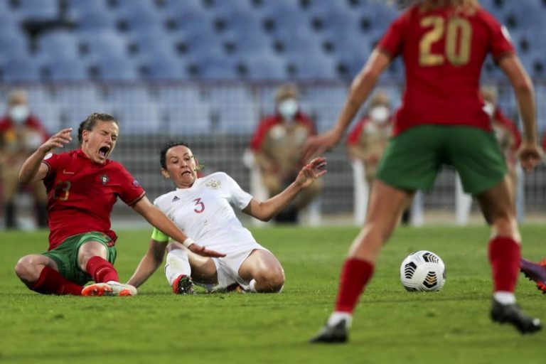 Portugal falha Europeu de futebol feminino ao empatar na Rússia