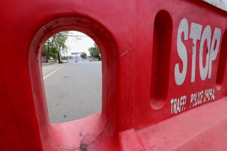 Covid-19: Governo de Nova Deli impõe confinamento total por uma semana na cidade