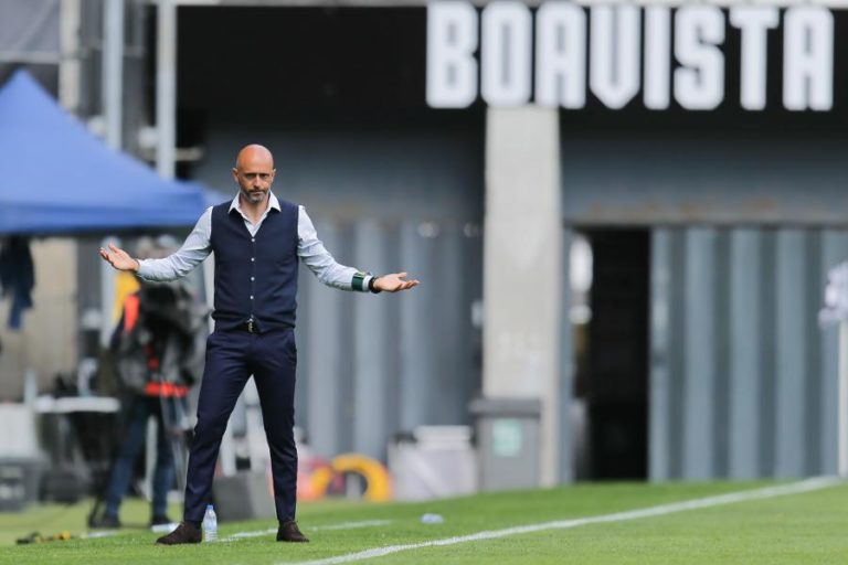 Treinador do Rio Ave relata insultos e agressões no final do jogo com o Boavista