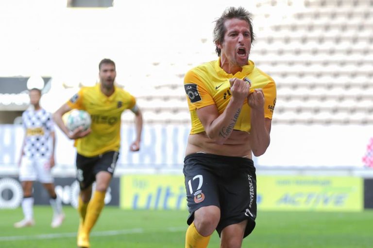 Fábio Coentrão ‘arranca’ empate para o Rio Ave nos descontos com o Boavista
