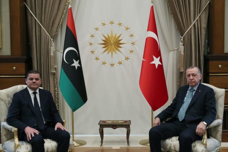 Líbia: Dbeibah encontra-se com Erdogan em Ancara para reforçar cooperação