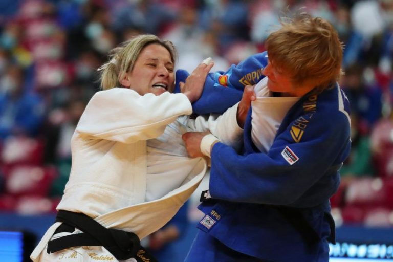 Telma Monteiro vence e apura-se para as meias-finais nos -57 kg nos Europeus de judo