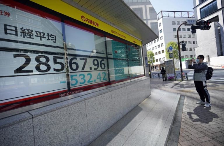 Bolsa de Tóquio abre a perder 0,34%