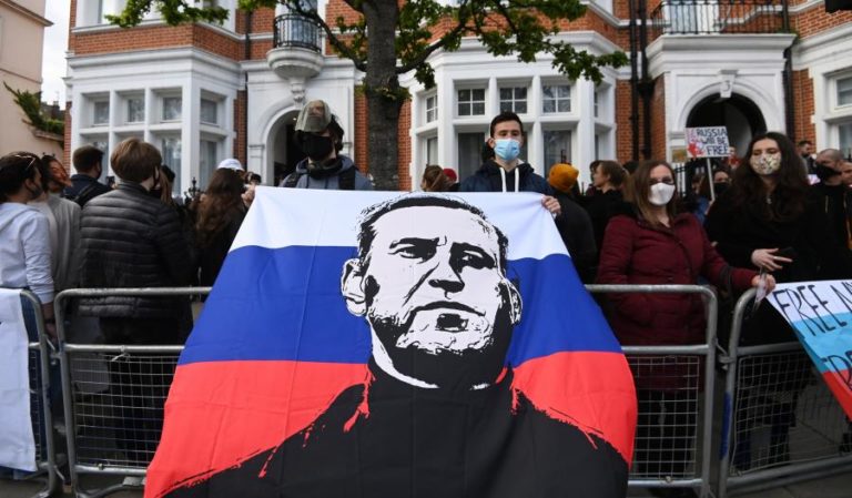 Navalny: Kremlin minimiza manifestações “ilegais” de apoio ao opositor