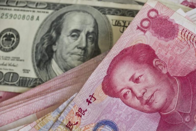 Moeda chinesa atinge valor mais alto em relação ao dólar desde 2018