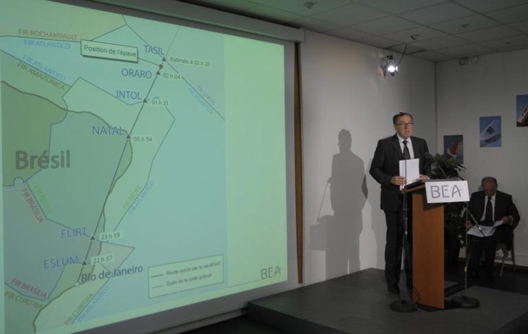 Justiça francesa decide julgar Air France e Airbus pelo acidente de 2009 no Atlântico