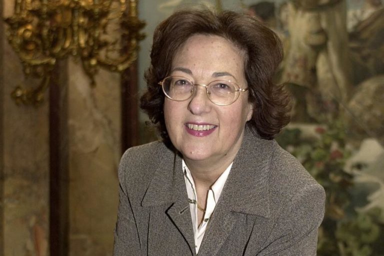 Quarenta anos depois, Teolinda Gersão começa cada livro como se fosse o primeiro