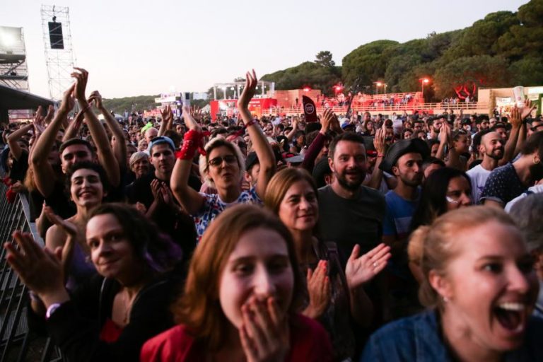 Covid-19: Festival Super Bock Super Rock adiado para julho de 2022