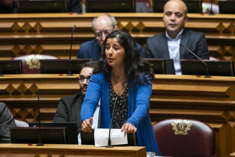 Covid-19: PCP considera que neste quadro não há justificação para manter medidas restritivas