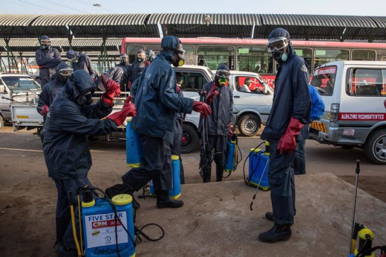 Transportadores em Maputo contestam sistema automático de cobrança de bilhetes