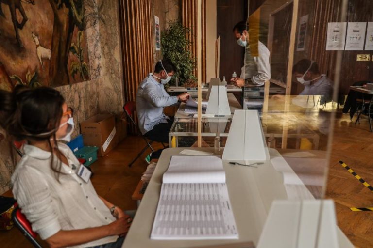 Eleitorado em França, Alemanha, Itália e Reino Unido vota cada mais à direita