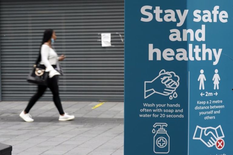 Covid-19: Reino Unido regista cinco mortes e 2.047 novos casos