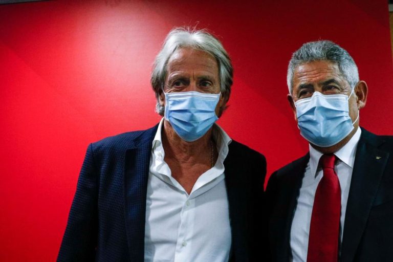 Presidente do Benfica garante continuidade de Jorge Jesus na próxima época