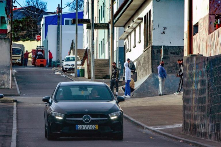 Covid-19: Rabo de Peixe é a única localidade com medidas de alto risco nos Açores