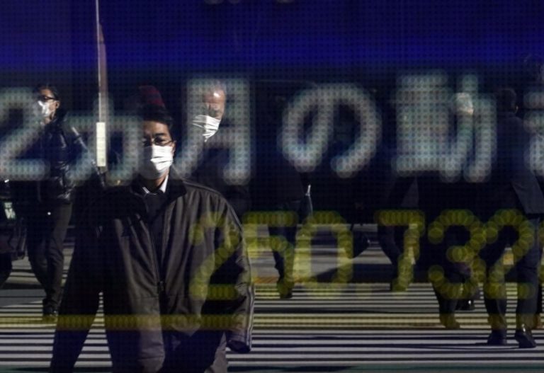 Bolsa de Tóquio fecha a ganhar 0,55%