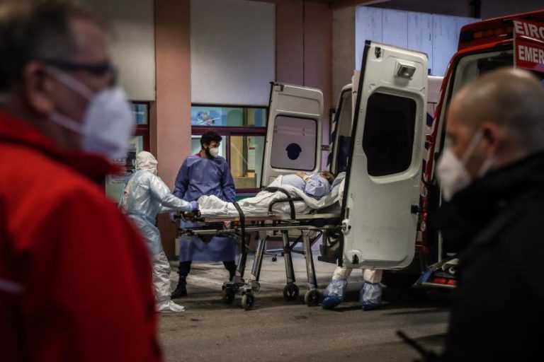 Covid-19: Duas mortes, 386 novas infeções e menos internados nas últimas 24 horas