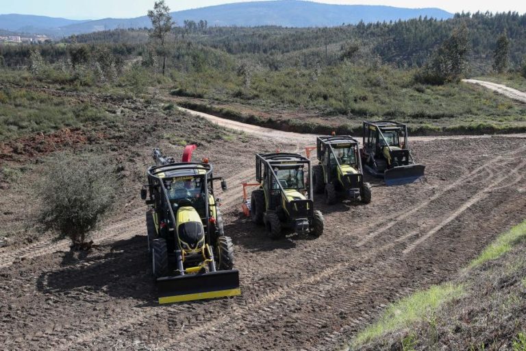 Dispositivo de combate a incêndios apresentado hoje com “maior número de sempre” de operacionais