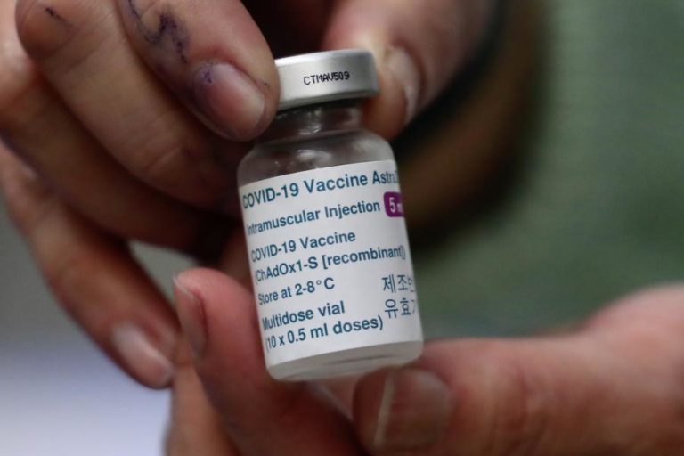 Covid-19: Chegam a Timor-Leste primeiras 20 mil vacinas oferecidas pela Austrália