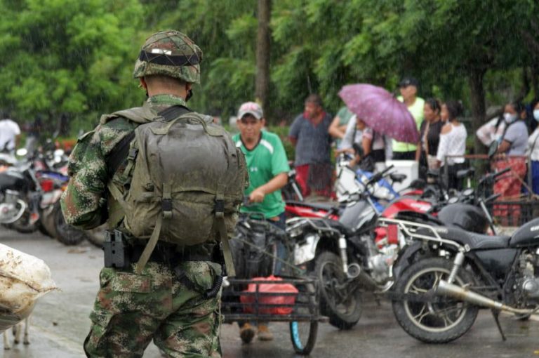Venezuela: FARC confirmam que têm oito militares venezuelanos em seu poder