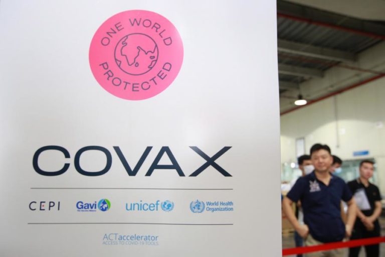 Covid-19: OMS alerta para défice de 190 milhões de doses de vacinas para Covax