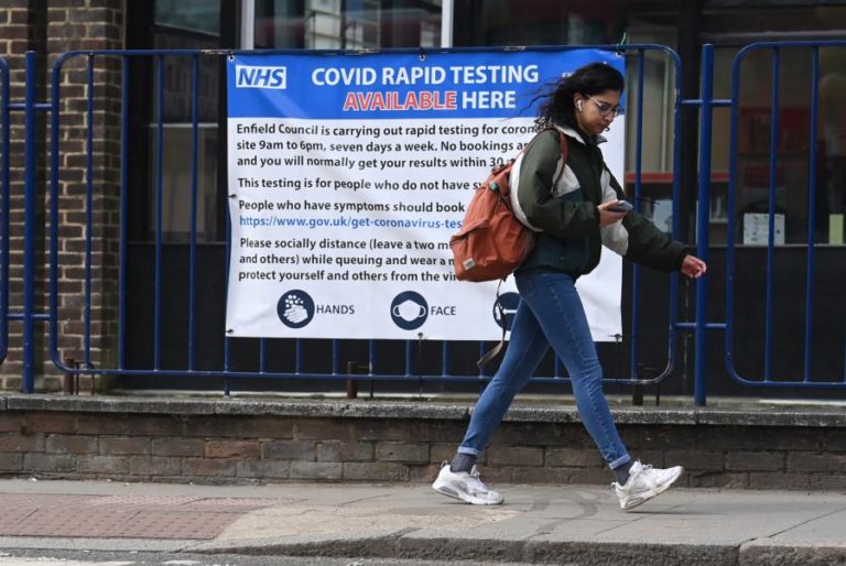 Covid-19: Reino Unido registou 3.398 novas infeções e sete mortos na últimas 24 horas