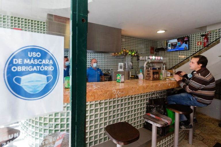 Covid-19: Especialistas propõem três novos patamares no desconfinamento