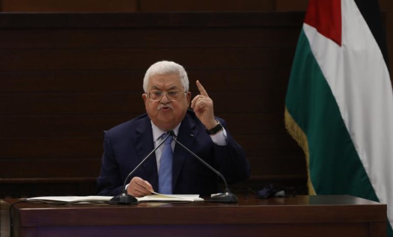 Abbas condena “ataque brutal” em Jerusalém e Netanyahu apoia polícia israelita