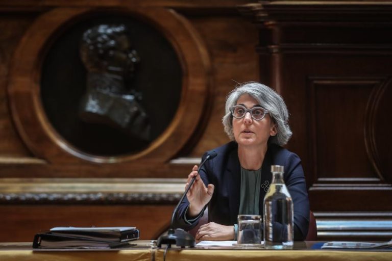 Estatuto dos Profissionais da Cultura prevê fiscalização de “falsos recibos verdes”