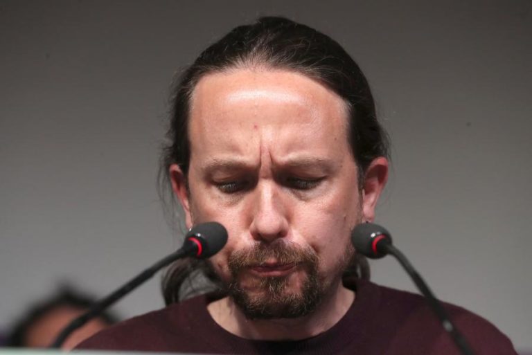 Pablo Iglesias anuncia que se retira da política depois de vitória da direita em Madrid
