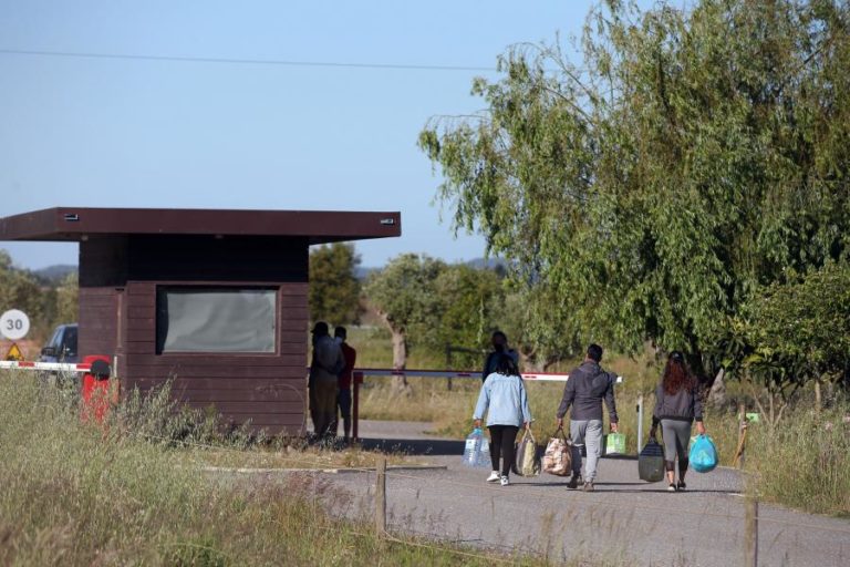 Covid-19: Vinte e três trabalhadores imigrantes já abandonaram Zmar e Pousada de Almograve – autarca