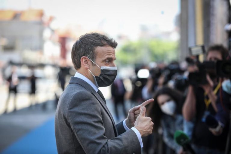 UE/Presidência: Debate sobre patentes de vacinas não é verdadeiramente sobre propriedade intelectual – Macron