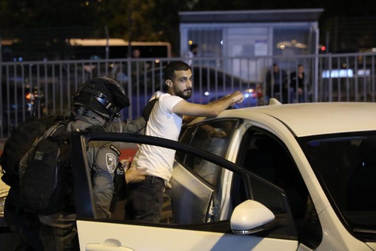 Irão e Turquia condenam Israel por confrontos com 200 feridos em Jerusalém
