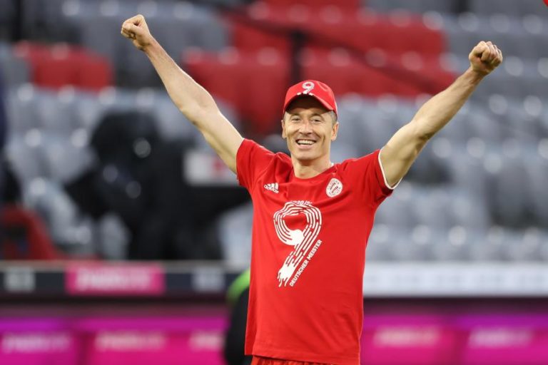 Euro2020: Robert Lewandowski lidera convocados da Polónia de Paulo Sousa