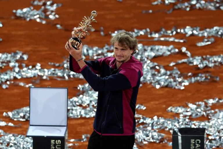 Zverev supera Berrettini e conquista Masters 1.000 de Madrid pela segunda vez