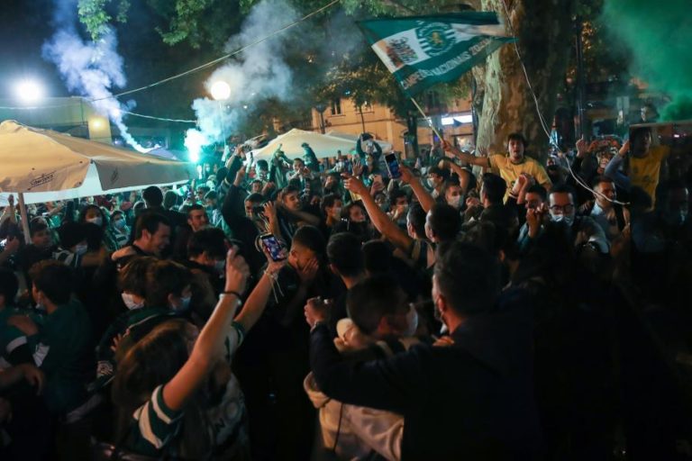 Sporting campeão: PM felicita 19.º título, mas lembra que a “pandemia não acabou”