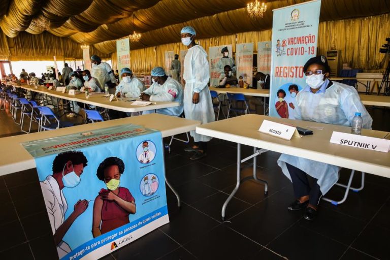 Covid-19: Mais 185 casos e duas mortes em Angola com mais de um milhão de vacinados