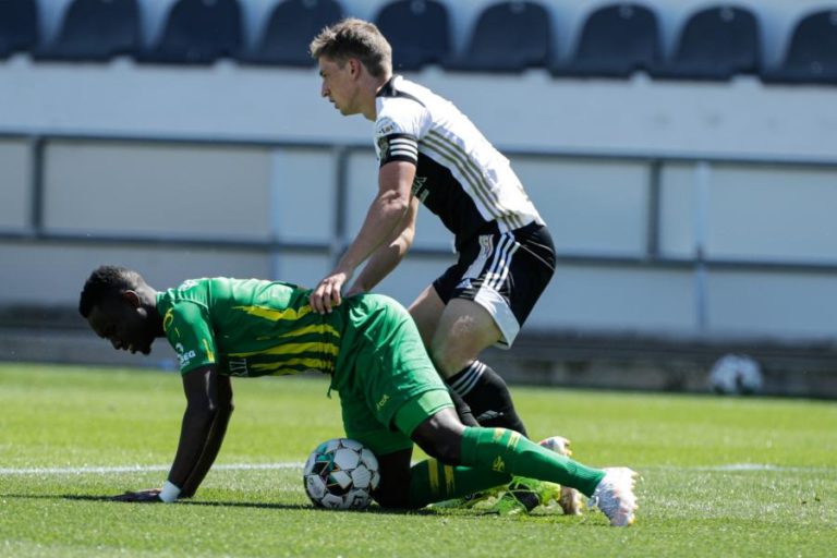 Farense vence Tondela e continua na luta pela permanência na I Liga