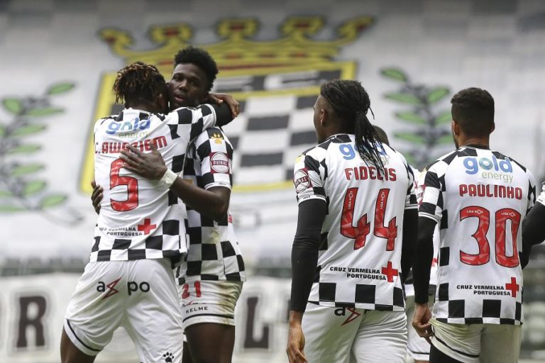 Boavista sai provisoriamente da zona de despromoção ao vencer Portimonense